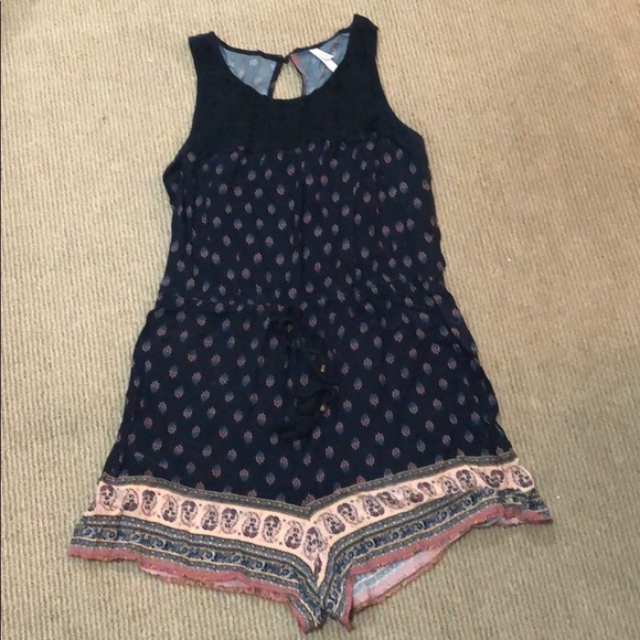 Cute boho floral romper tassels and keyhole back - Picture 2 of 5